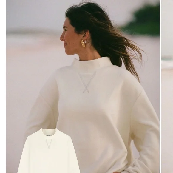 Chic Cream Women's Turtleneck Sweater - Picture 1 of 2